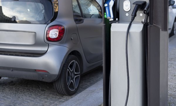 close_up_electric_car_france