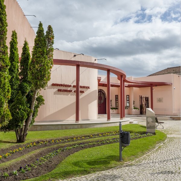 Auditório Municipal Beatriz Costa, Mafra 