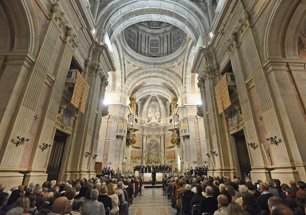 III Festival Internacional de Órgão de Mafra - Concerto a 6 órgãos e 3 coros na Basílica do Palác...