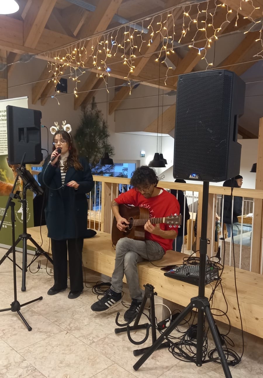Música ao vivo, com Beatriz e Miguel3