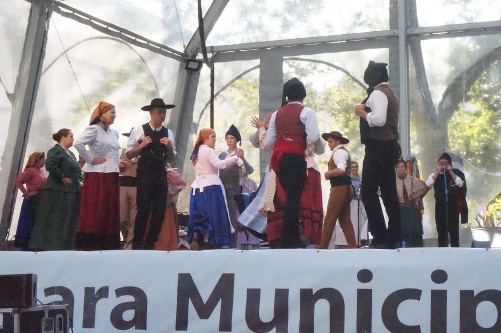 Rancho Folclórico Cantarinhas de Barro (1)