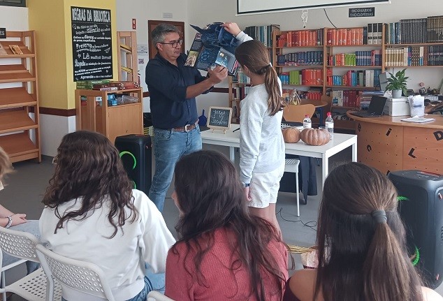 foto1_flm_sessao_contos_tradicionais_colegio_miramar