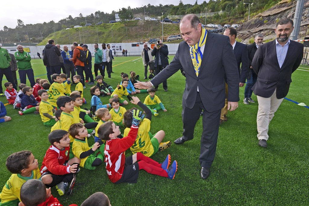Inauguração Revaldo Sintético do Estádio Municipal da Venda do Pinheiro (6)