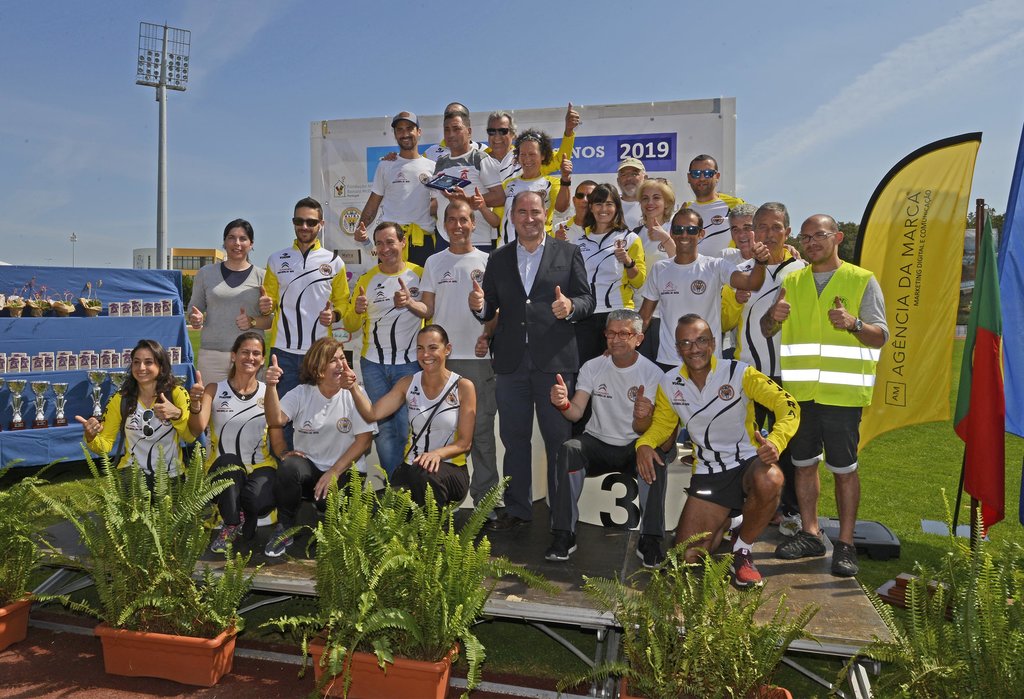 Equipa dos Amigos do Atletismo de Mafra